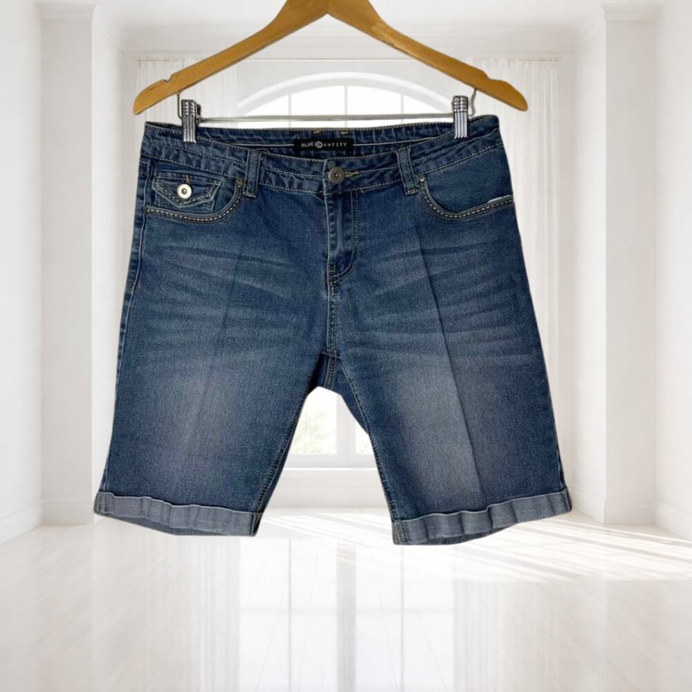 Blue Identity Bermuda Cuffed Jean Shorts Size 10P Embroidered Stretch Denim - Picture 2 of 10